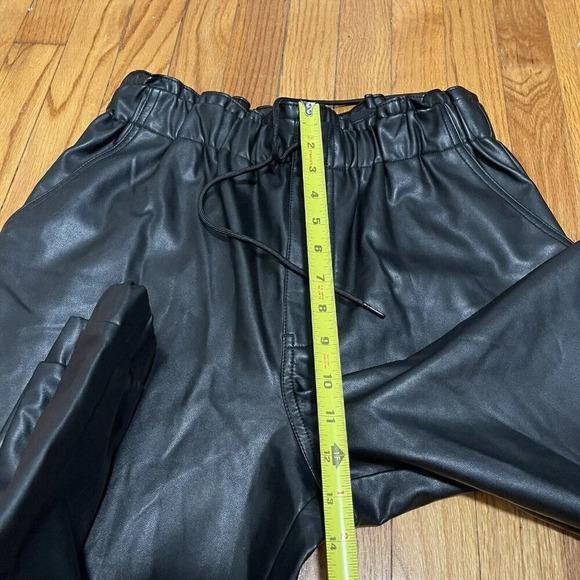 Abercrombie & Fitch‎ A&F Vegan Leather Paperbag Waist Jogger Black Pant Large - Picture 6 of 7